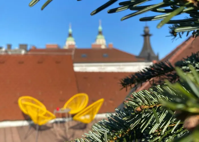 Apartment Penthouse Playground *